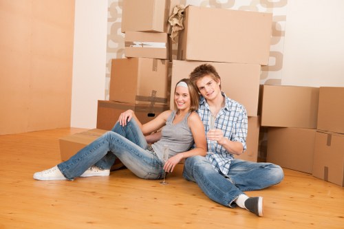 Careful moving support for flats and houses in Shepherds Bush